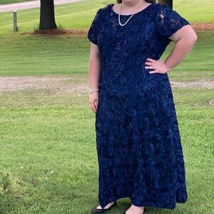 Midnight blue size 18